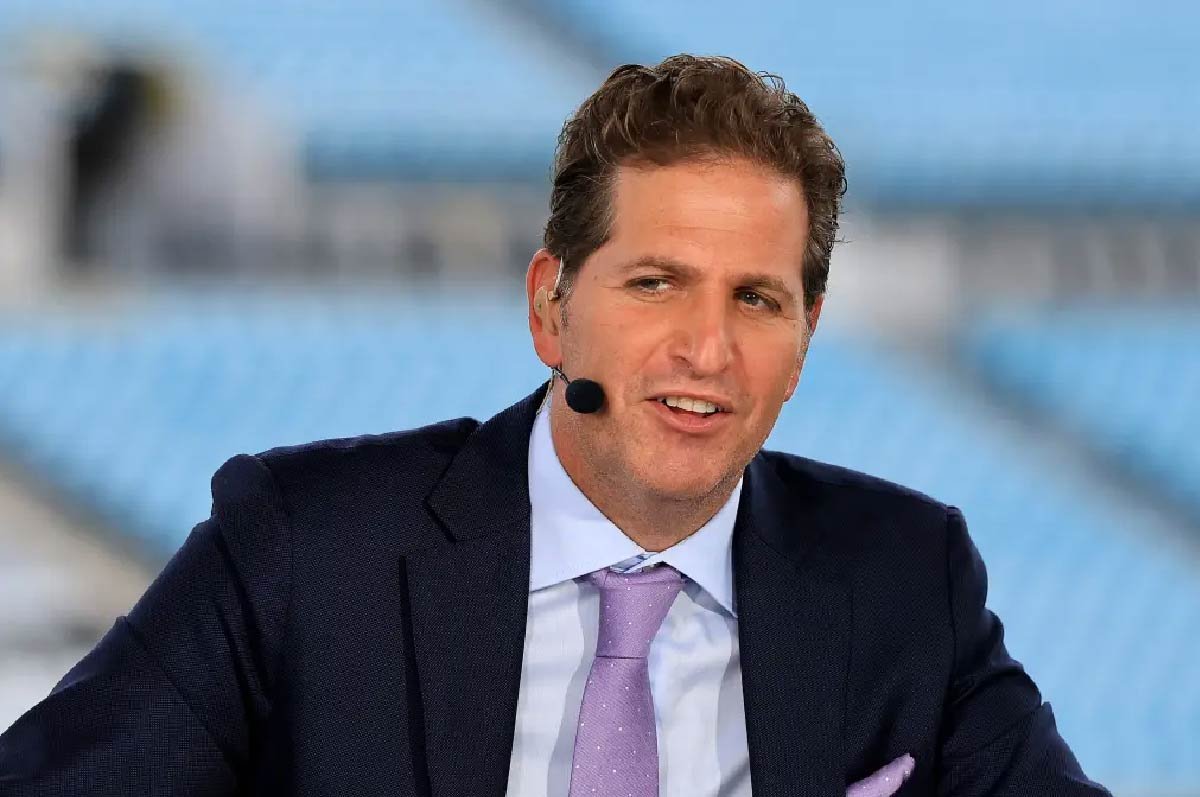 Erica Tracey Hirshfeld